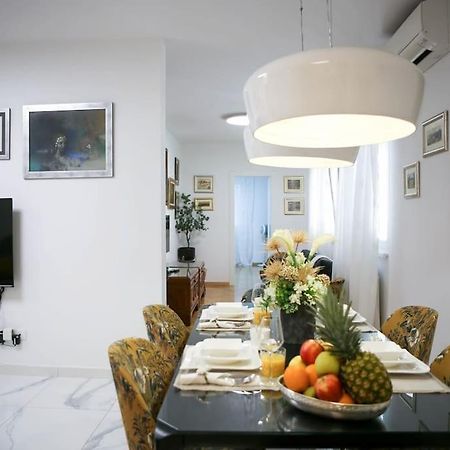 New & Luxury Apartment Tony Split Exterior foto